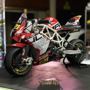 SIGNATURE RACE - BLATA ULTIMA WR50 MIDI