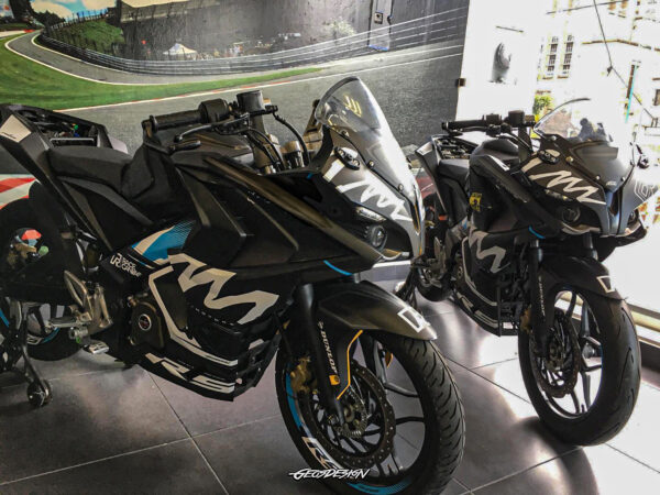 RON17 - BAJAJ PULSAR RS 200